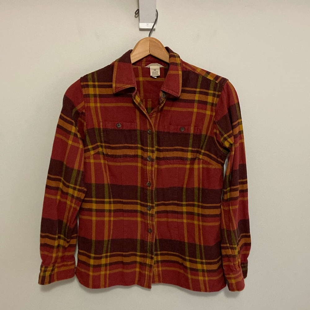 Duluth Trading Company Size XS red and yellow plaid button down flannel shirt